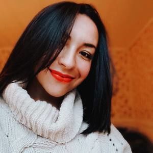 Meet your Posher, Carli